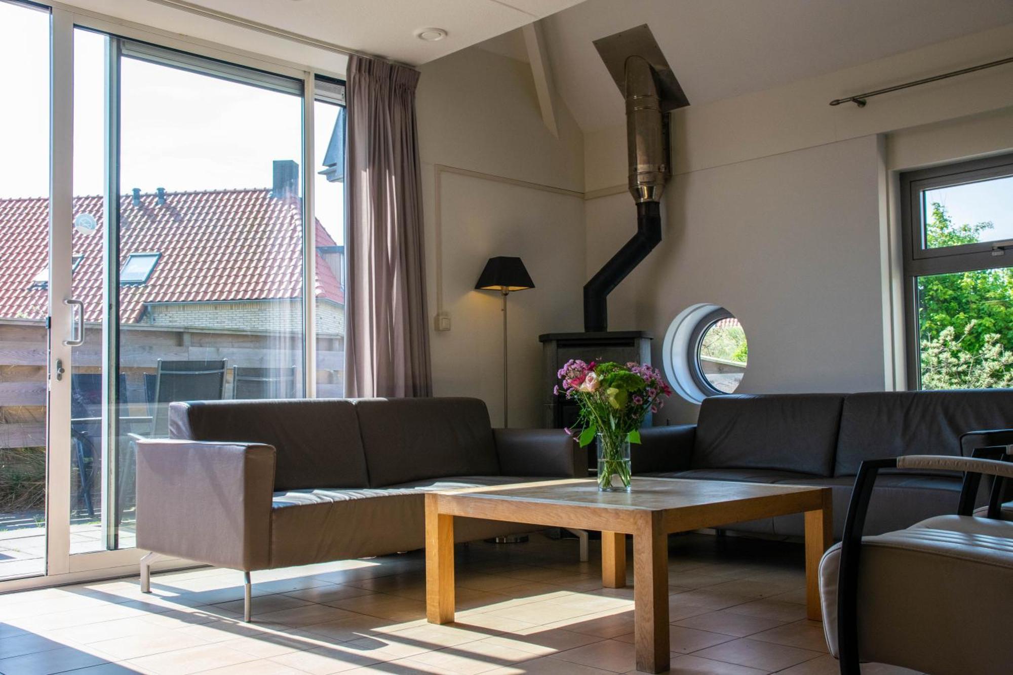 Vakantiepark Klein Vaarwater Buren  Room photo